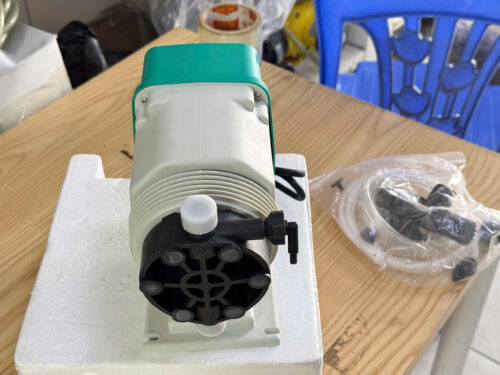 Máy bơm định lượng điện tử Maro