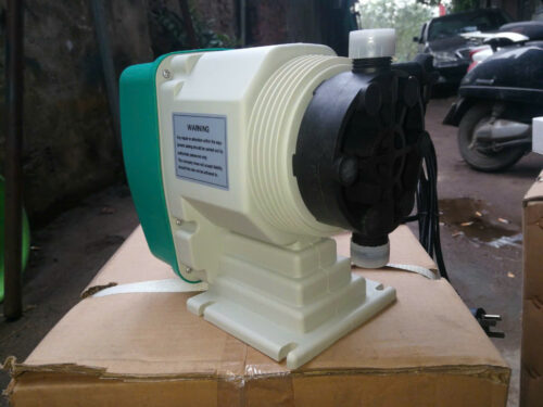 Máy bơm định lượng điện tử Maro DFD-02-07-M